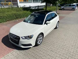 Weiß Gebraucht 2013 Audi A3 Sportback Sport Limousine | 9.999 € (Fairer Preis)