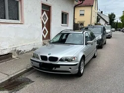 Grau Gebraucht 2005 BMW 318 Kombi | 2.500 € (Guter Preis)
