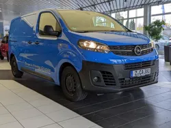 Edf blau Gebraucht 2022 Opel Vivaro Edition Van | 20.885 € (Fairer Preis)