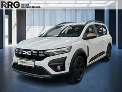 Weiß Gebraucht 2024 Dacia Jogger Extreme Van / Kleinbus | 20.380 € (Fairer Preis)