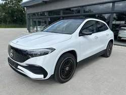 Weiß Gebraucht 2024 Mercedes EQA350 AMG SUV | 47.989 € (Teuer)