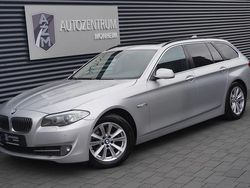 Silber (titansilber metallic) Gebraucht 2012 BMW 520 Kombi | 8.990 € (Fairer Preis)