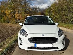 Weiß Gebraucht 2019 Ford Fiesta Titanium Kleinwagen | 10.200 € (Guter Preis)