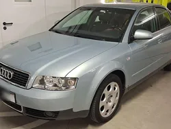 Blau Gebraucht 2002 Audi A4 Limousine | 2.200 € (Fairer Preis)