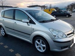 Silber Gebraucht 2005 Toyota Corolla Verso Van / Kleinbus | 3.200 € (Guter Preis)