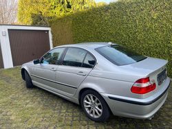 Silber Gebraucht 2004 BMW 320 Lifestyle Limousine | 5.600 € (Fairer Preis)