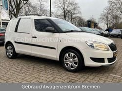 Weiß Gebraucht 2014 Skoda Roomster Van / Kleinbus | 4.990 € (Fairer Preis)