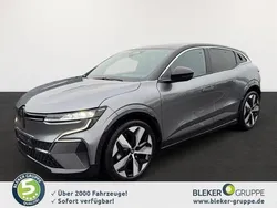 Grau Gebraucht 2022 Renault Mégane Limousine | 24.980 € (Superpreis)