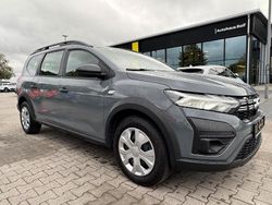 Grau Gebraucht 2023 Dacia Jogger Essentiel Van / Kleinbus | 18.490 € (Fairer Preis)