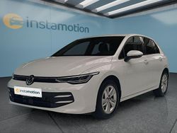 Weiß Gebraucht 2024 VW Golf VIII Kleinwagen | 23.899 € (Guter Preis)