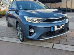 Gebraucht 2017 Kia Stonic Platinum Edition SUV | 13.650 € (Fairer Preis)