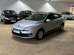 Silber Gebraucht 2014 Renault Mégane III Expression Limousine | 3.990 € (Guter Preis)