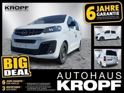 Weiß (weiß) Gebraucht 2023 Opel Vivaro-e Combi Van | 32.880 € (Etwas zu teuer)