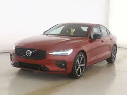 Rot Gebraucht 2024 Volvo S60 Plus Limousine | 32.999 € (Guter Preis)