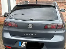 Grau Gebraucht 2007 Seat Ibiza Kleinwagen | 2.200 €
