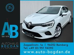 Ice white Gebraucht 2022 Renault Clio V Zen Limousine | 13.690 € (Guter Preis)
