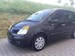 Schwarz Gebraucht 2006 Renault Modus Van / Kleinbus | 2.250 € (Etwas zu teuer)