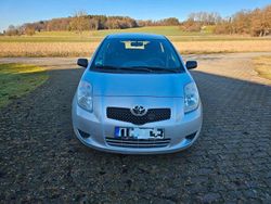 Silber Gebraucht 2008 Toyota Yaris Limousine | 3.500 € (Fairer Preis)