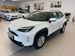 Schneeweiß Gebraucht 2024 Toyota Yaris Hybrid Comfort | 23.450 € (Fairer Preis)