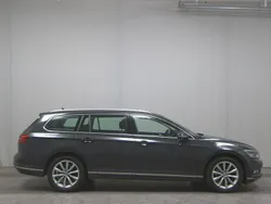 Grau Gebraucht 2019 VW Passat Highline Kombi | 13.990 € (Superpreis)