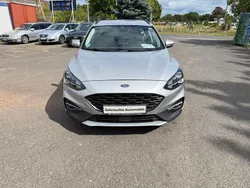 Silber Gebraucht 2019 Ford Focus Active Limousine | 12.900 € (Fairer Preis)