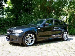 Schwarz Gebraucht 2009 BMW 130 M Sport Kleinwagen | 11.000 € (Etwas zu teuer)