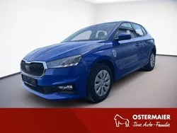 Energyblau Gebraucht 2024 Skoda Fabia Essence Limousine | 16.333 € (Guter Preis)