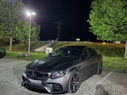 Grau Gebraucht 2018 Mercedes E63 AMG AMG Limousine | 65.000 €