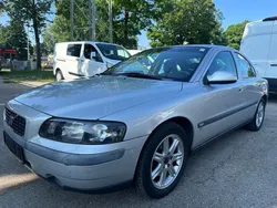 Silber Gebraucht 2002 Volvo S60 Comfort Limousine | 4.900 € (Teuer)