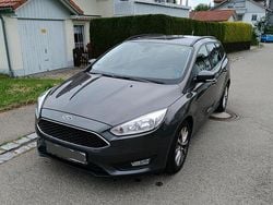 Grau Gebraucht 2016 Ford Focus Business Edition Kombi | 6.000 € (Fairer Preis)
