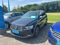 Deep black perleffekt (metallic) Gebraucht 2020 VW Tiguan Allspace Comfortline SUV | 26.888 € (Fairer Preis)