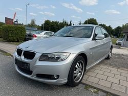 Silber Gebraucht 2011 BMW 318 Comfort Edition Limousine | 3.990 € (Superpreis)