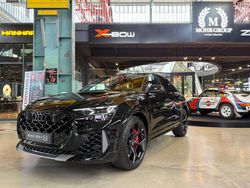Mythosschwarz Gebraucht 2025 Audi RS Q8 Design SUV | 142.800 €