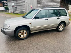 Grau Gebraucht 2000 Subaru Forester SUV | 2.000 € (Guter Preis)