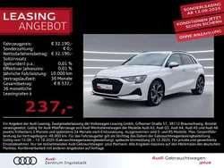 Gletscherweiß metallic Gebraucht 2024 Audi A3 Sportback Advanced Limousine | 32.190 € (Fairer Preis)