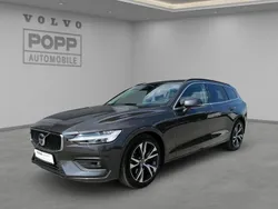 Platinum grey / metallic Gebraucht 2024 Volvo V60 Core Kombi | 35.850 € (Guter Preis)