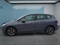 Grau Gebraucht 2024 BMW 218 Active Tourer Van / Kleinbus | 26.499 € (Superpreis)