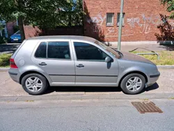 Silber Gebraucht 2002 VW Golf IV Basis Limousine | 1.900 € (Fairer Preis)