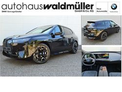 Schwarz Gebraucht 2024 BMW iX Sport Line SUV | 86.900 €