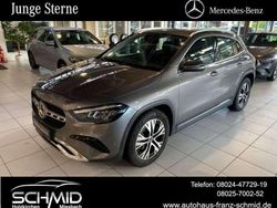 Grau Gebraucht 2024 Mercedes GLA180 Progressive SUV | 35.450 € (Fairer Preis)