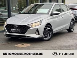 Sleek silver / met Gebraucht 2021 Hyundai i20 Trend Limousine | 13.750 € (Fairer Preis)