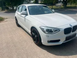 Weiß Gebraucht 2013 BMW 116 Sport Line Kleinwagen | 8.400 €
