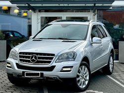 Silber Gebraucht 2011 Mercedes ML350 Edition SUV | 7.700 € (Fairer Preis)