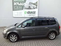 Pepper grey metallic Gebraucht 2014 VW Touran Comfortline Van / Kleinbus | 15.650 € (Etwas zu teuer)