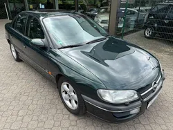Grün Gebraucht 1995 Opel Omega Limousine | 3.900 €