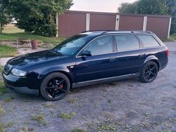 Blau Gebraucht 1999 Audi A6 Kombi | 2.400 € (Fairer Preis)