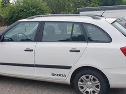 Weiß Gebraucht 2013 Skoda Fabia Kombi | 1.800 € (Guter Preis)