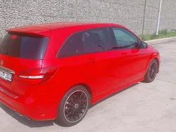 Rot Gebraucht 2018 Mercedes B220 AMG line Van / Kleinbus | 19.999 € (Guter Preis)