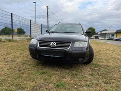 Schwarz Gebraucht 2003 VW Passat Basis Kombi | 999 € (Guter Preis)