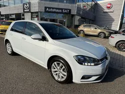 Silber Gebraucht 2017 VW Golf VII Comfortline Limousine | 13.985 € (Fairer Preis)